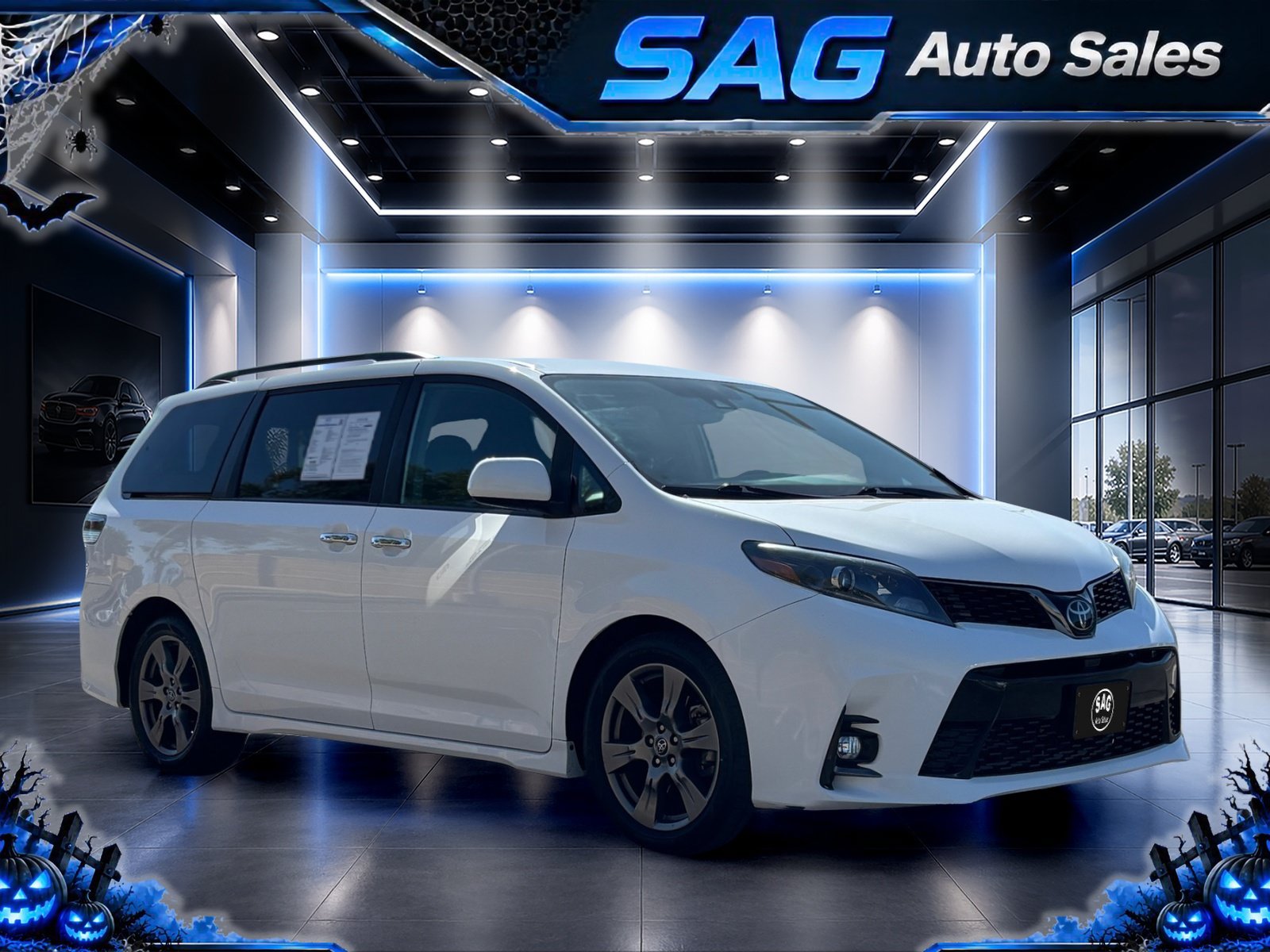 Used 2020 Toyota Sienna SE w/ Carpet Mat Package FWD image 1