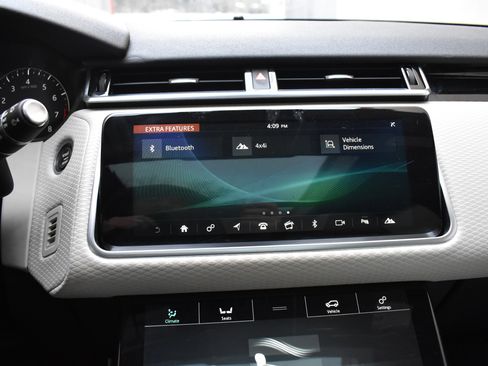 Used 2020 Land Rover Range Rover Velar R-Dynamic S image 41