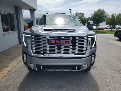 Used 2024 GMC Sierra 3500 Denali w/ Denali Reserve Package AWD/4WD image 13