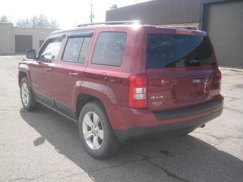 Used 2014 Jeep Patriot Sport w/ Power Value Group AWD/4WD image 7