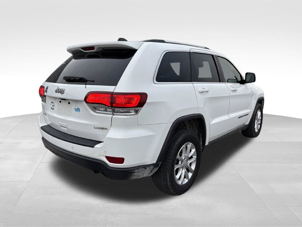 Used 2021 Jeep Grand Cherokee Laredo AWD/4WD image 4
