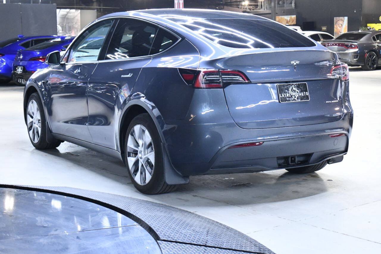 Used 2023 Tesla Model Y Long Range AWD/4WD image 5