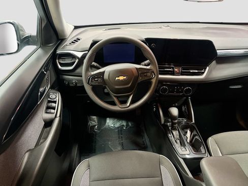 Used 2024 Chevrolet TrailBlazer LT w/ Driver Confidence Package AWD/4WD image 20