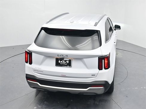 Certified 2025 Kia Sorento S image 51