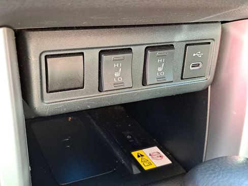 Used 2023 Toyota Corolla Cross XSE w/ Convenience Package image 26