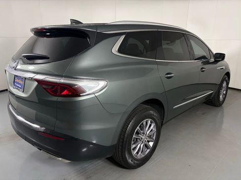 Used 2024 Buick Enclave Essence w/ Sound and Sites Package image 10