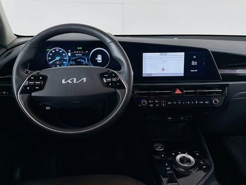 Used 2023 Kia Niro Wind w/ Wind Preserve Package FWD image 18