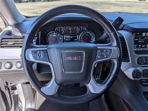 Used 2019 GMC Yukon SLE w/ SLE Value Package image 19
