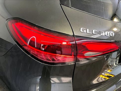 New 2026 Mercedes-Benz GLC 300 4MATIC image 5