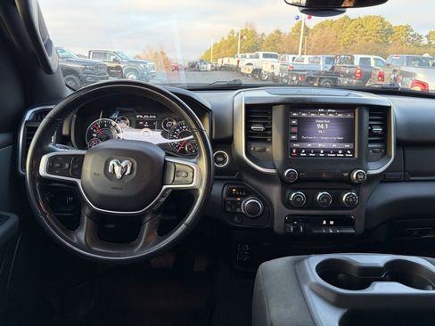 Used 2021 RAM 1500 Big Horn image 10
