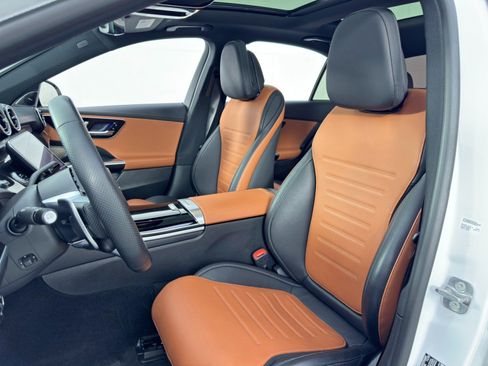 Used 2024 Mercedes-Benz C 43 AMG 4MATIC Sedan image 44