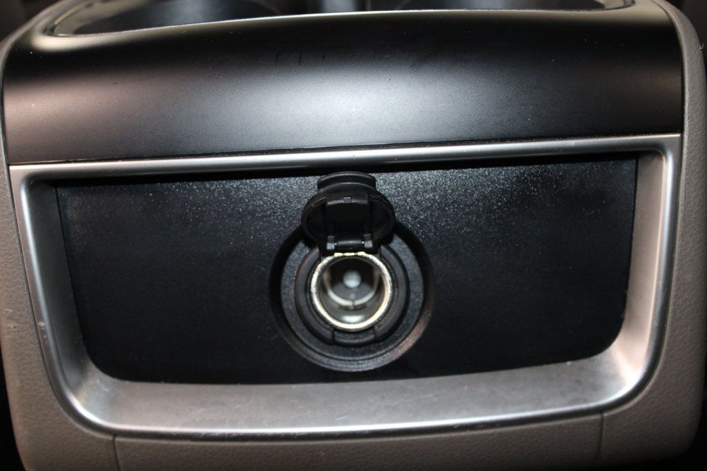 Used 2025 Kia Carnival FWD image 55