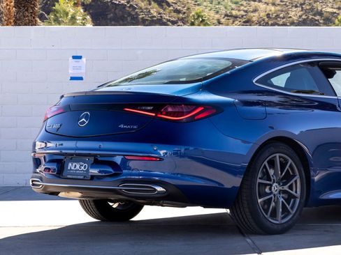 Used 2024 Mercedes-Benz CLE 300 4MATIC Coupe image 9