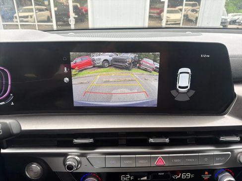 Used 2025 Kia Telluride S AWD/4WD image 12