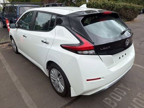 Used 2023 Nissan Leaf S FWD image 2