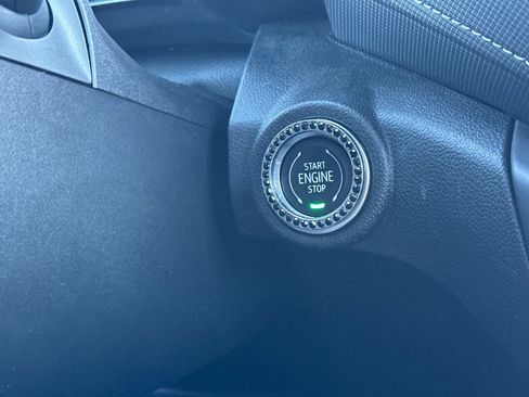 Used 2021 Chevrolet TrailBlazer ACTIV w/ Technology Package image 21