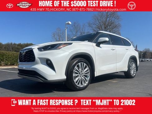 Used 2022 Toyota Highlander Platinum image 1