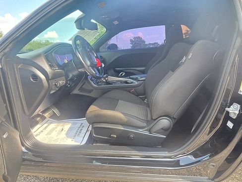 Used 2022 Dodge Challenger R/T Scat Pack RWD image 12