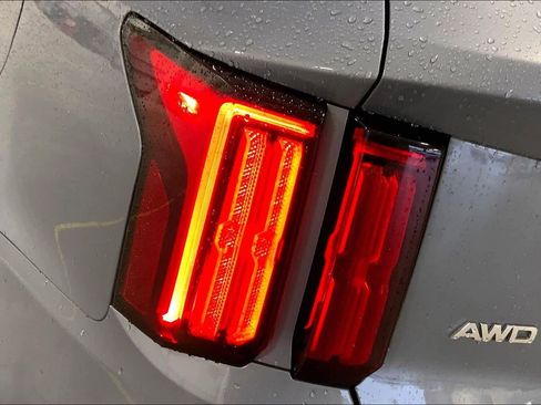 Used 2021 Kia Sorento SX image 28
