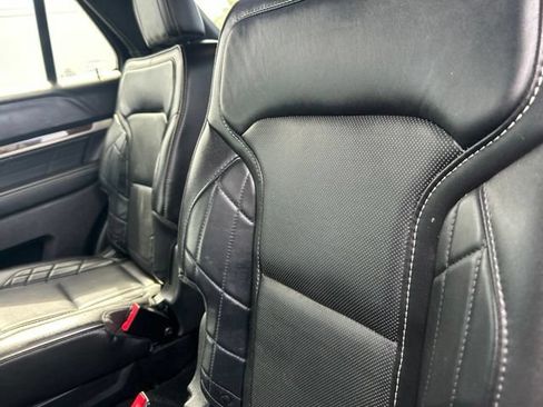 Used 2018 Ford Explorer Platinum AWD/4WD image 41