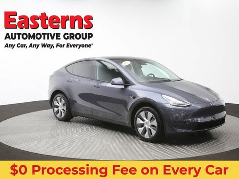 Used 2023 Tesla Model Y Long Range AWD/4WD image 43