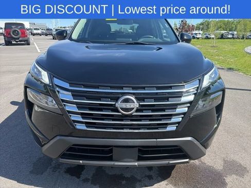 Used 2024 Nissan Rogue SV w/ SV Premium Package AWD/4WD image 3