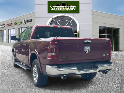 Used 2022 RAM 1500 Laramie AWD/4WD image 8