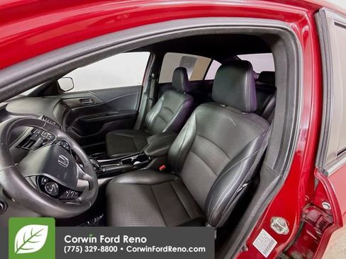 Used 2017 Honda Accord Sport image 19