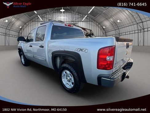 Used 2011 Chevrolet Silverado 1500 LT w/ All-Star Edition image 2