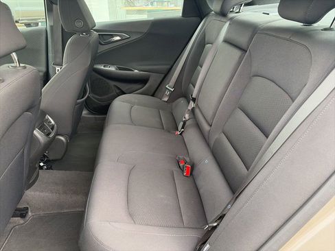 Used 2025 Chevrolet Malibu LT image 11