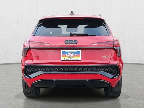 New 2026 Audi Q3 quattro 2.0T AWD/4WD image 6