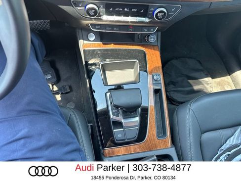 Used 2023 Audi Q5 2.0T Premium Plus w/ Premium Plus Package AWD/4WD image 9