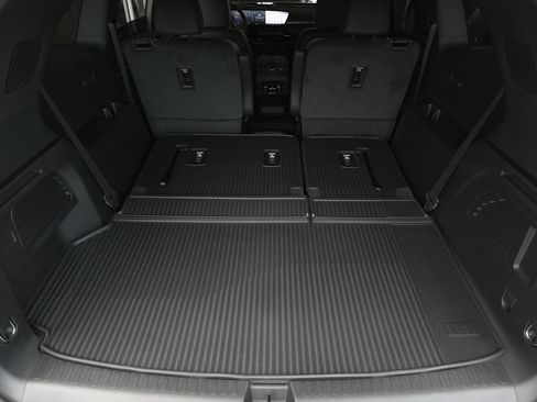 New 2026 Buick Enclave Sport Touring w/ LPO, Floor Liner Package FWD image 37