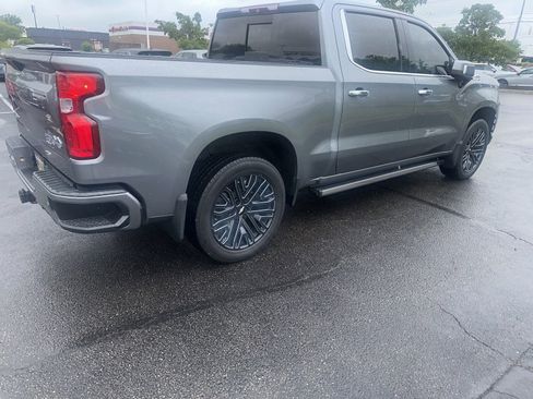 Used 2019 Chevrolet Silverado 1500 High Country AWD/4WD image 12