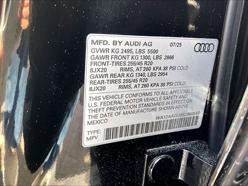 Used 2025 Audi Q5 Premium Plus w/ Premium Plus AWD/4WD image 19