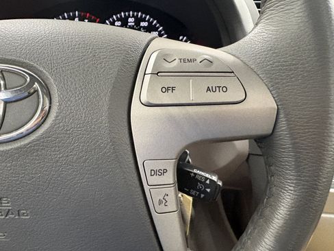 Used 2007 Toyota Camry XLE FWD image 28