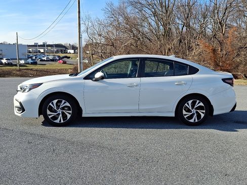 Used 2023 Subaru Legacy Premium image 4