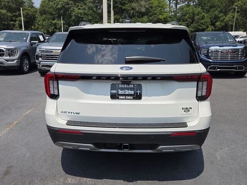 New 2026 Ford Explorer Active w/ Active Comfort Package RWD image 14