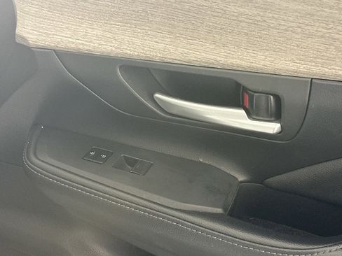 Certified 2025 Toyota Grand Highlander AWD image 29