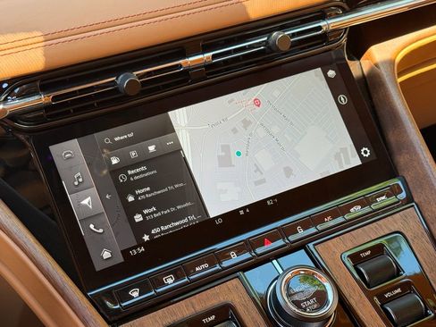 Used 2024 Aston Martin DB12 Coupe RWD image 35