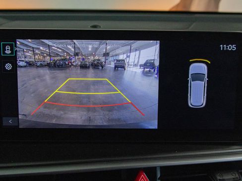 Used 2025 Kia Sorento EX image 7