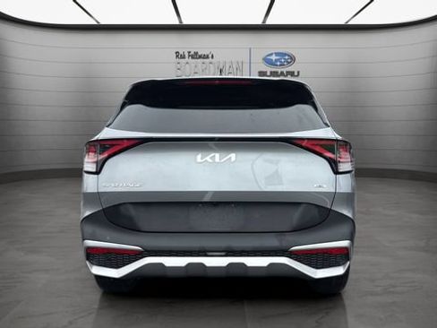 Used 2023 Kia Sportage LX AWD/4WD image 6