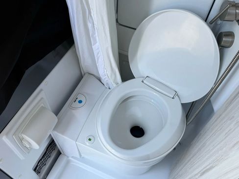 Used 2023 RAM ProMaster 1500 w/ Premium Convenience Group (B) image 36