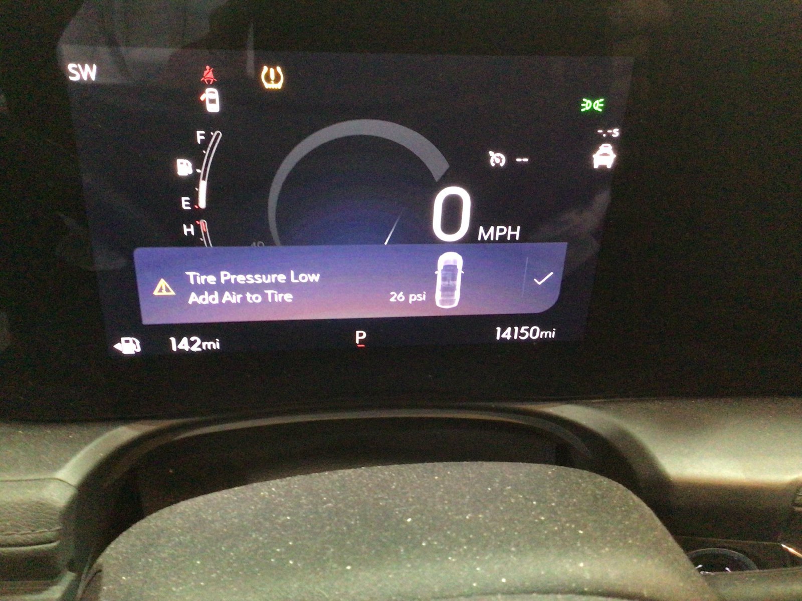 Certified 2024 Buick Encore GX Preferred AWD/4WD image 4