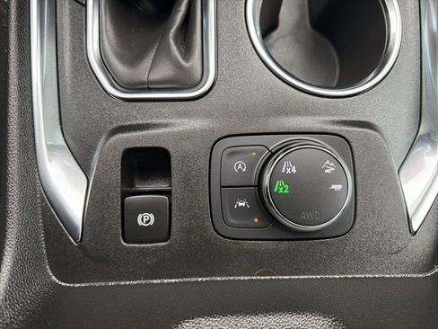 Certified 2023 Chevrolet Traverse LT w/ LPO, Floor Liner Package image 33