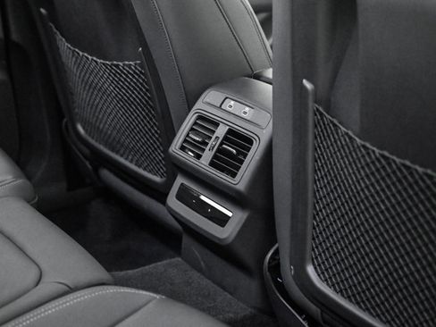 Certified 2025 Audi Q5 Premium w/ Convenience Package image 18