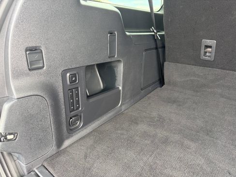 Used 2025 Ford Expedition Max Platinum AWD/4WD image 31