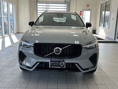 Certified 2025 Volvo XC60 B5 Plus image 6