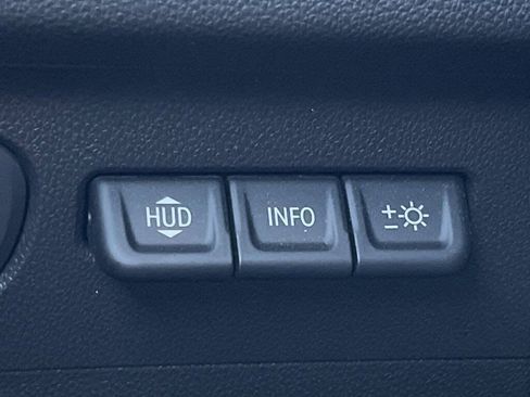 Used 2022 Buick Envision Avenir w/ Technology Package II image 15