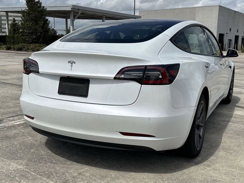Used 2022 Tesla Model 3 Base image 11